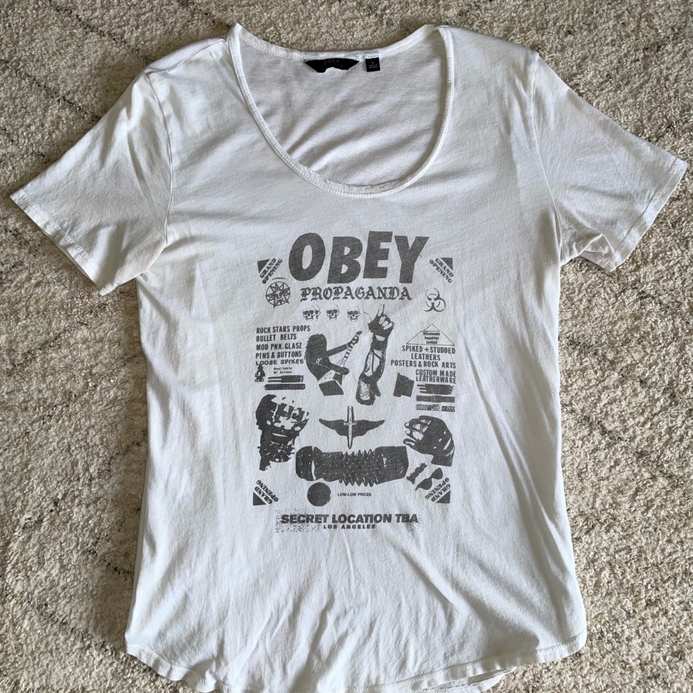 Small Obey T-shirt